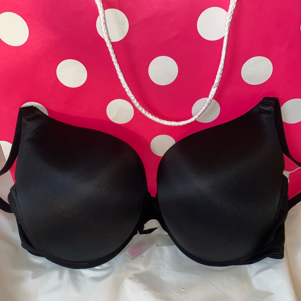 Victoria’s Secret pink push up bra